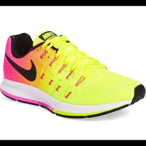 Nike Zoom Pegasus 33 Size 9